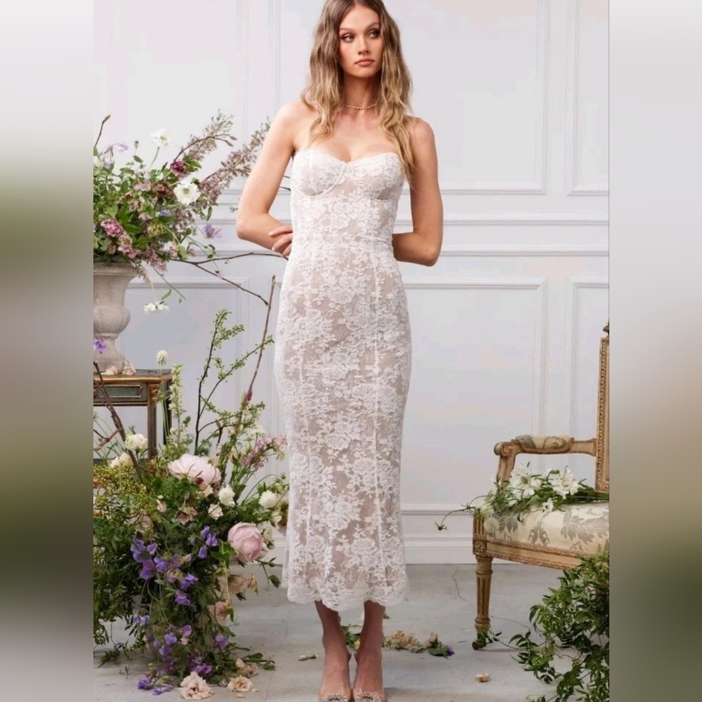 V. CHAPMAN The Betty Corset Dress White Chantilly Lace Size 2